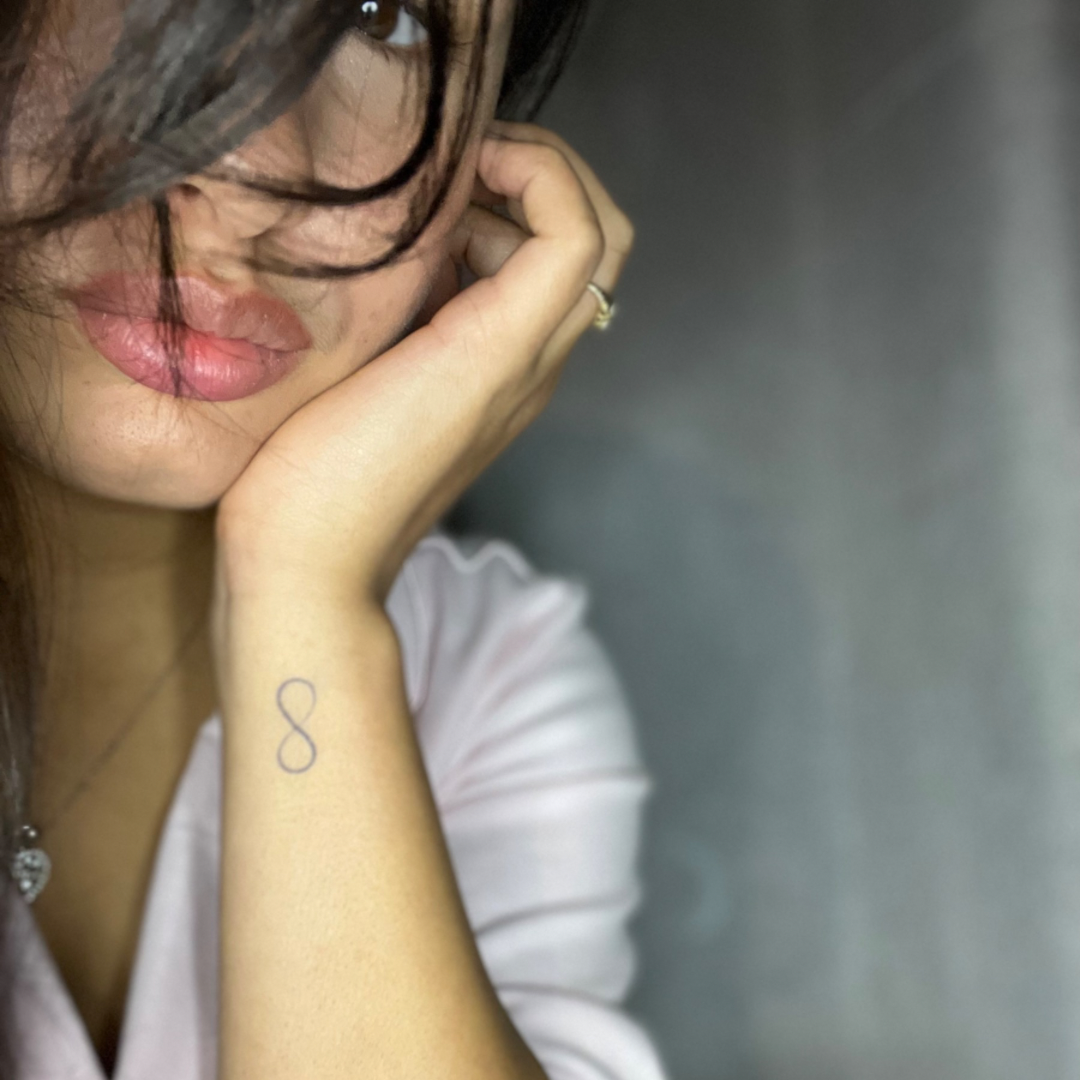 Tillfällig tatuering oändlighet