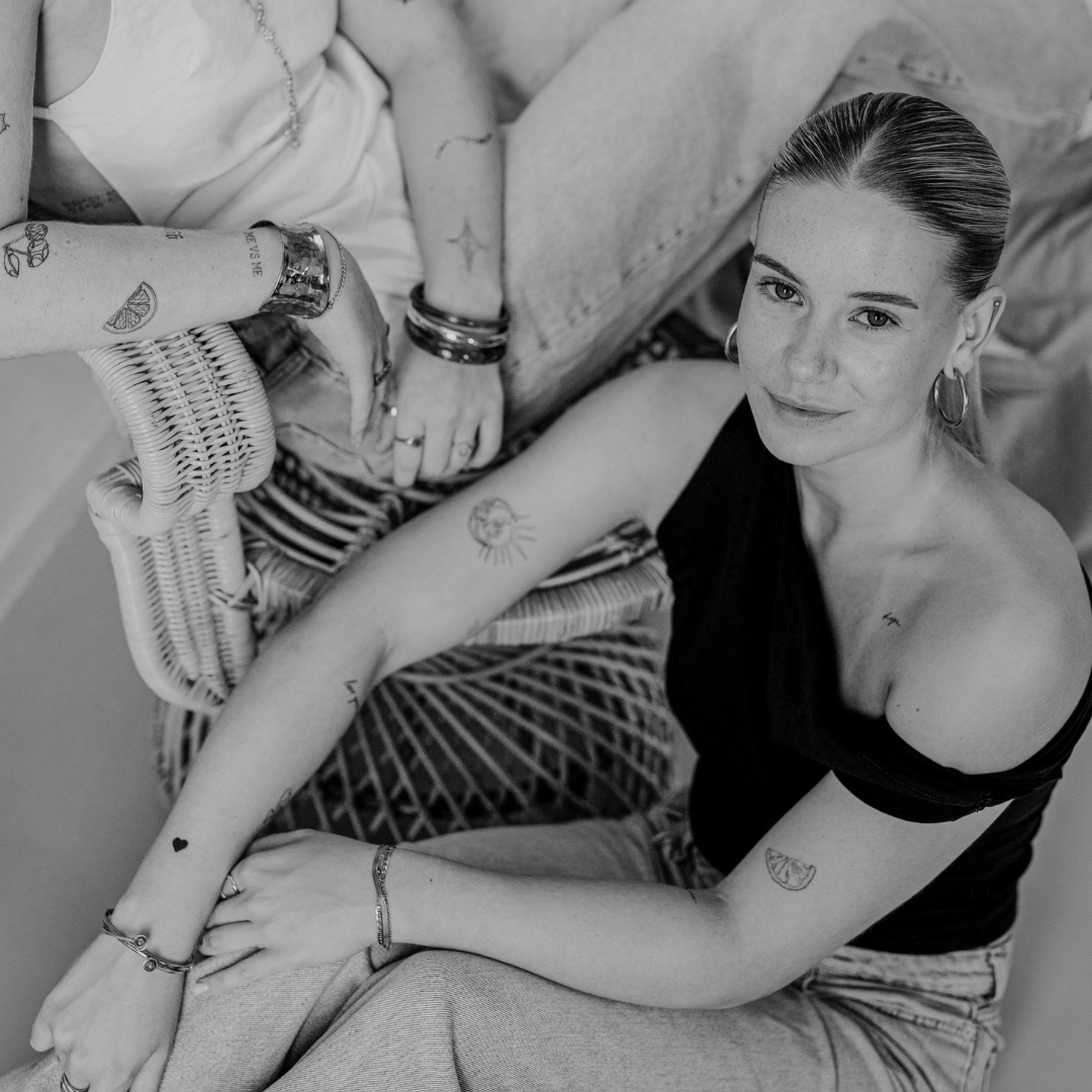 Ankare tatuering: 10 betydelser och inspirerande designer