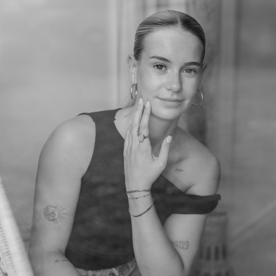 Tatuering klistermärken för vuxna: 10 vackra designer