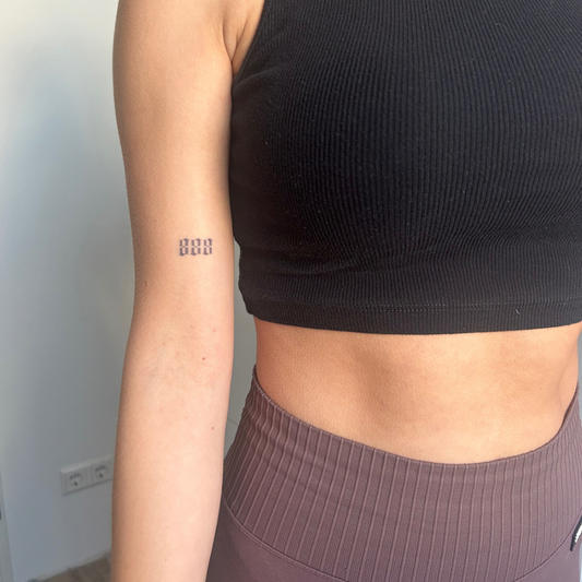 Tillfällig tatuering 888
