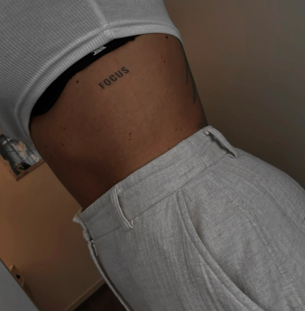 Tillfälligt tatueringsfokus